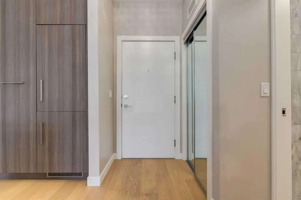 119 19 Street NW, #205