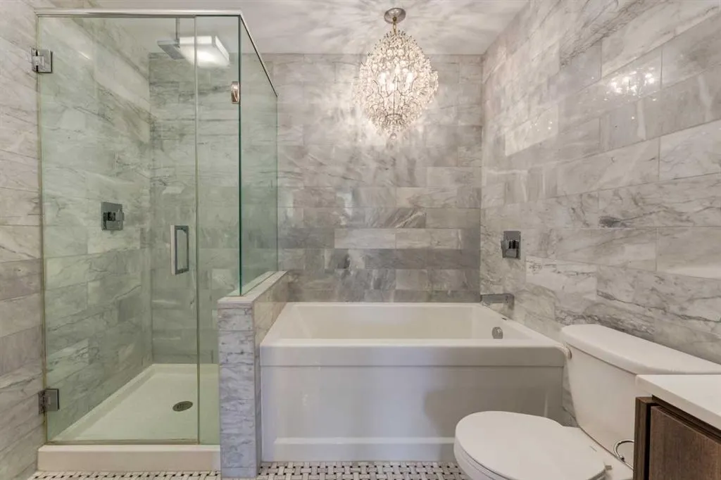 119 19 Street NW, #205