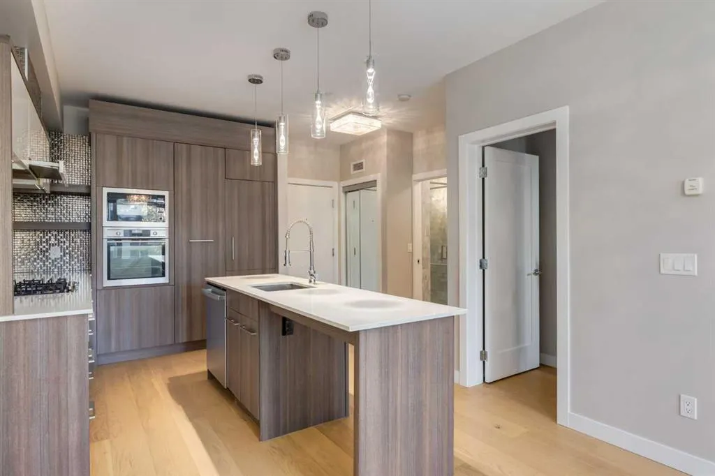 119 19 Street NW, #205