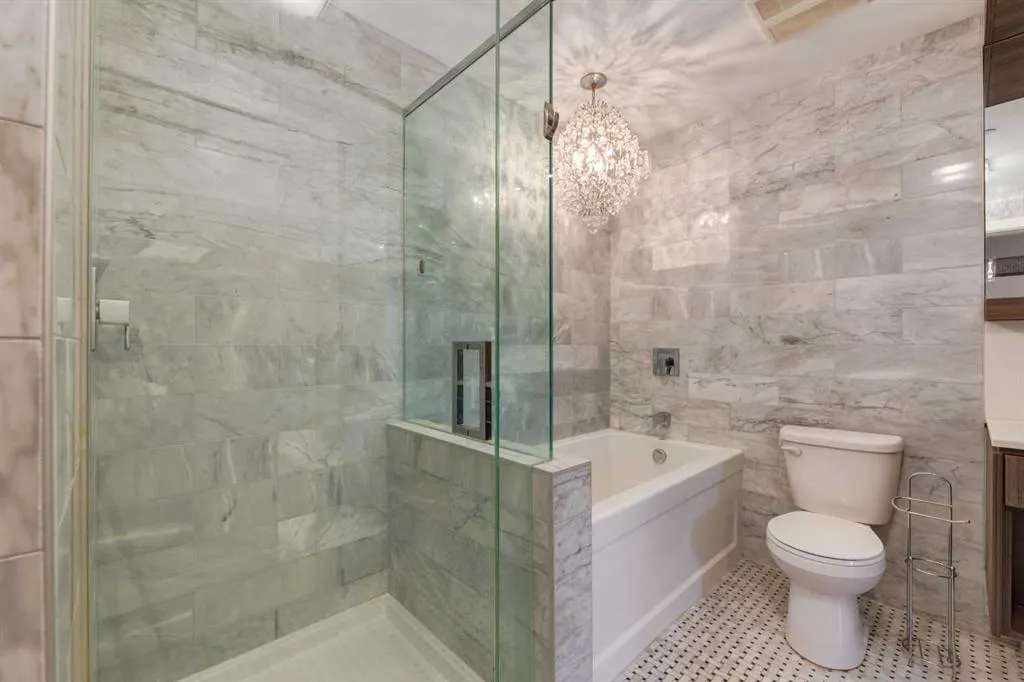 119 19 Street NW, #205