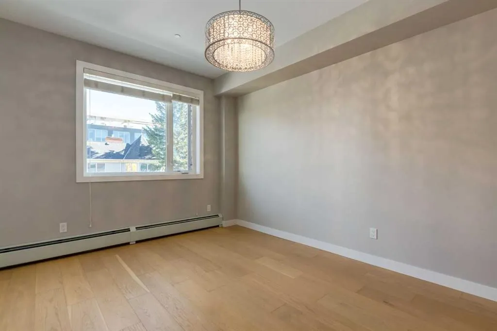119 19 Street NW, #205