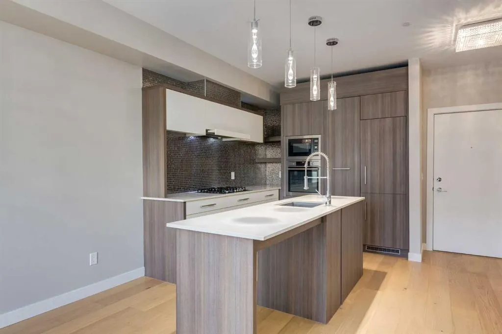 119 19 Street NW, #205
