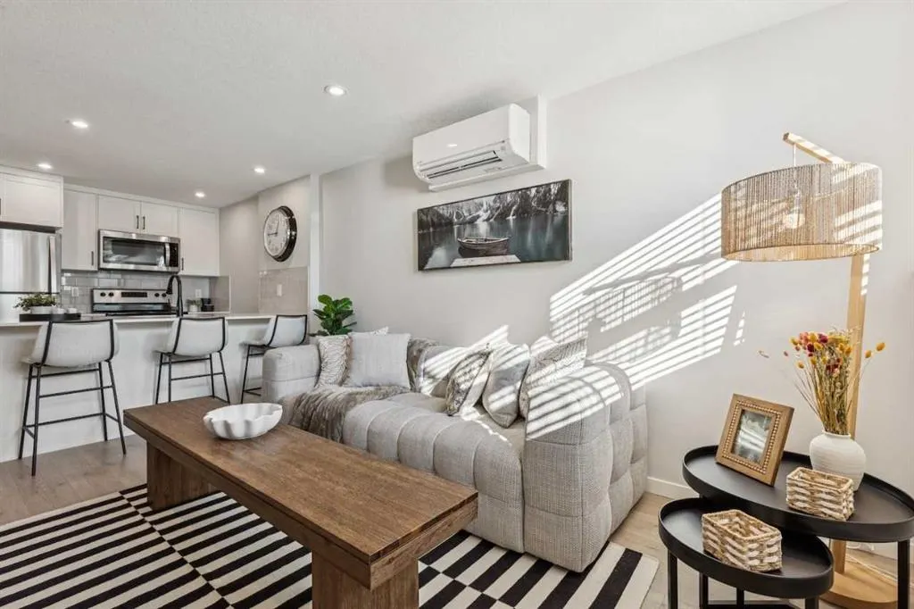 63 Belmont Passage SW, #114