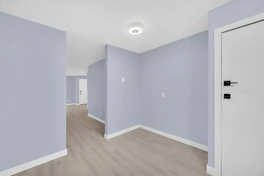 159 Falwood Way NE