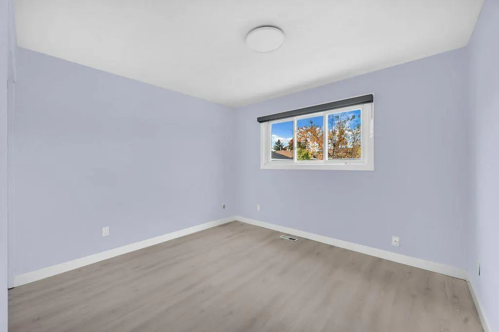 159 Falwood Way NE