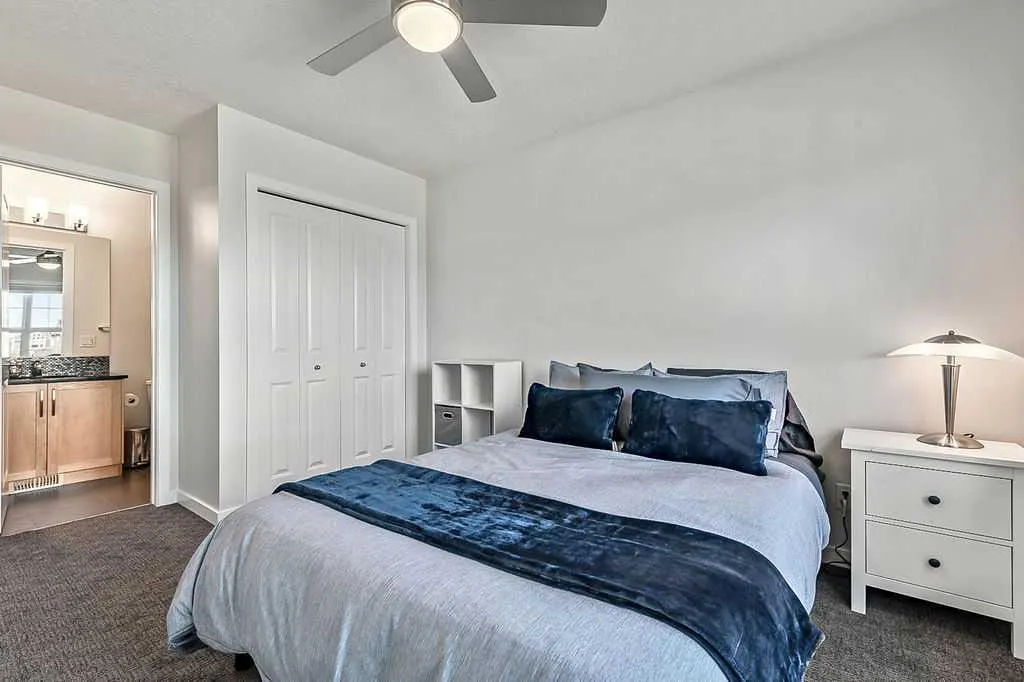 29 Cougar Ridge Close SW