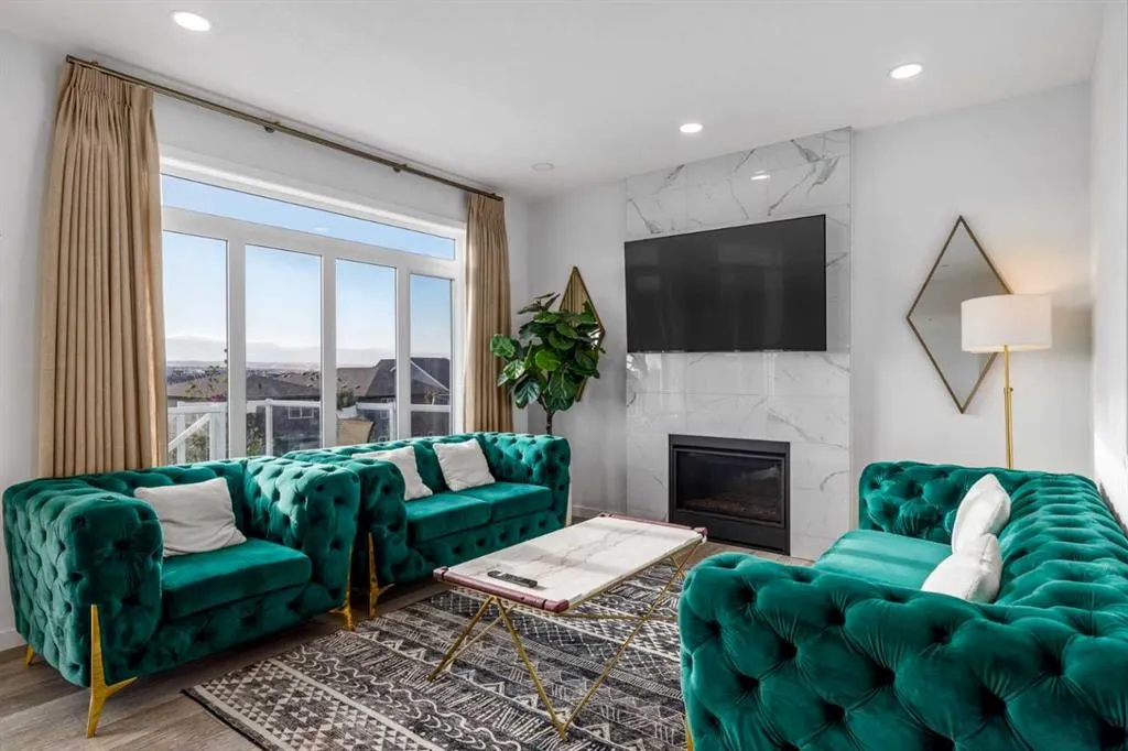 27 Lucas Terrace NW