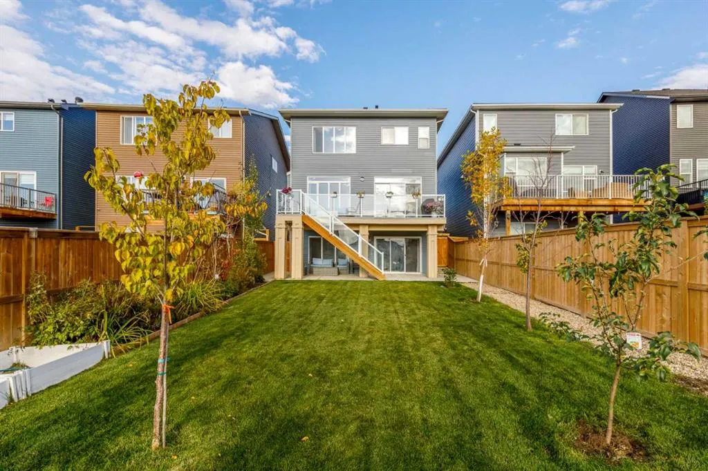 27 Lucas Terrace NW