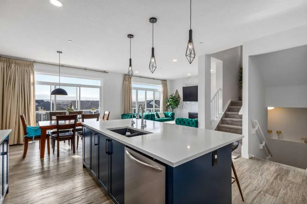 27 Lucas Terrace NW
