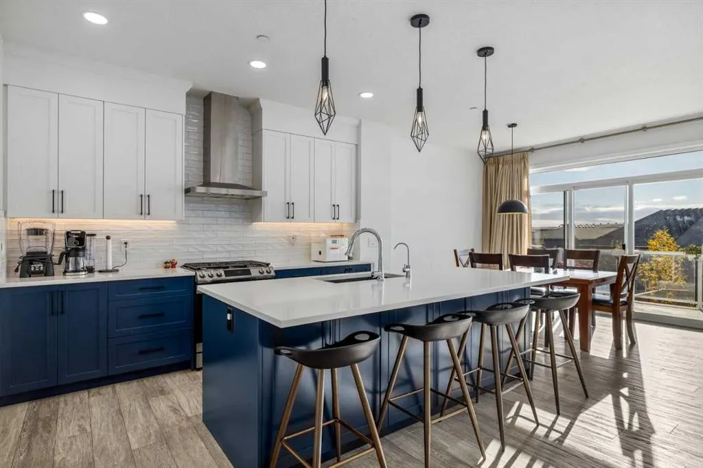 27 Lucas Terrace NW