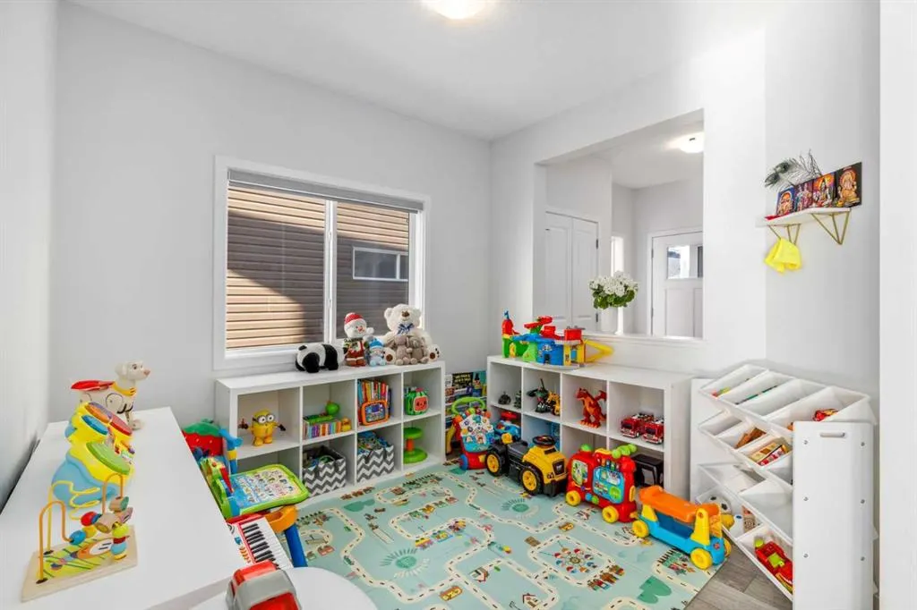27 Lucas Terrace NW