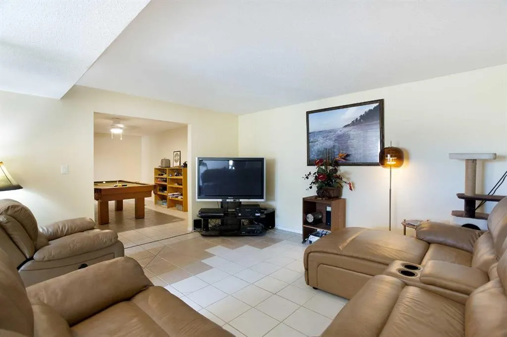 274413 1016 Drive E