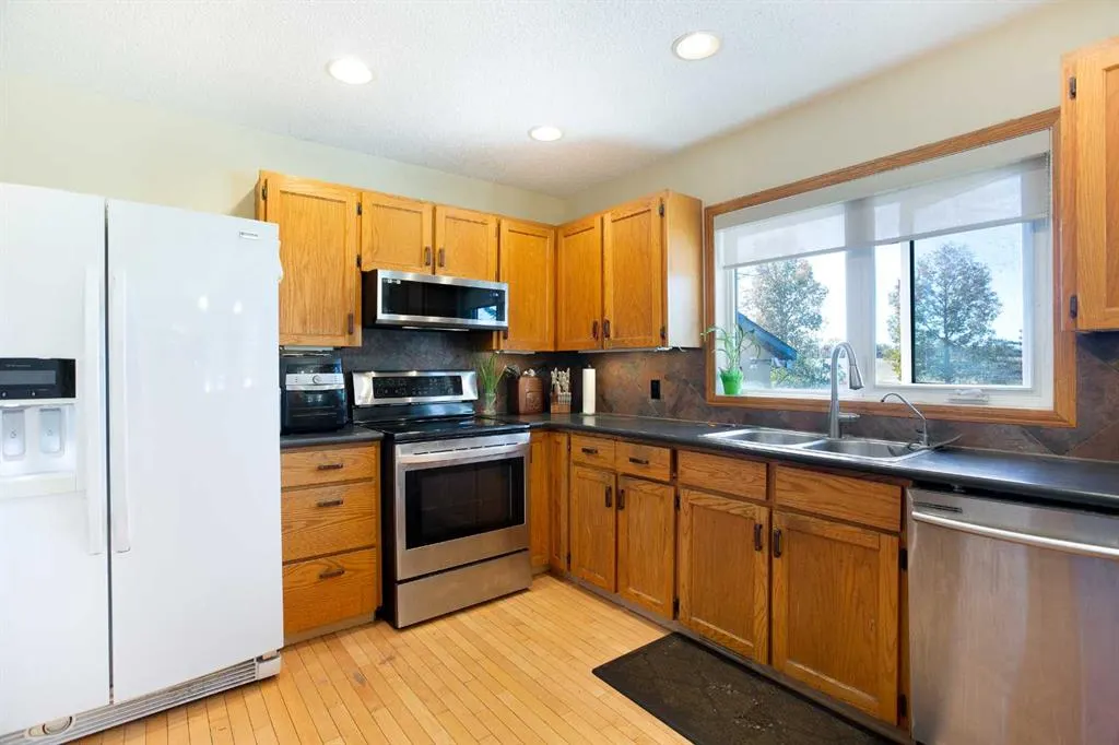 274413 1016 Drive E