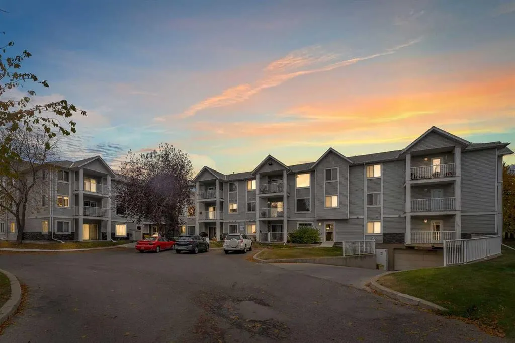 1307 Valleyview Park SE, #307
