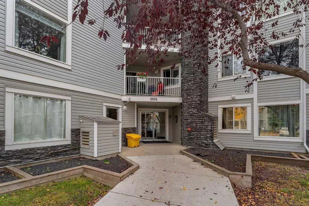 1307 Valleyview Park SE, #307