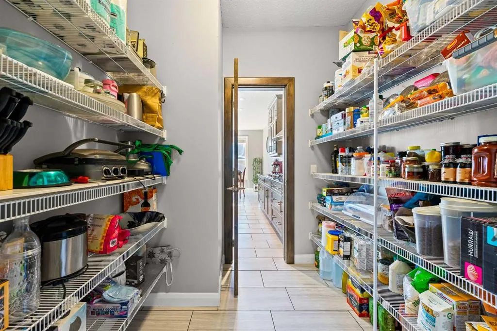 235 Redstone Heights NE