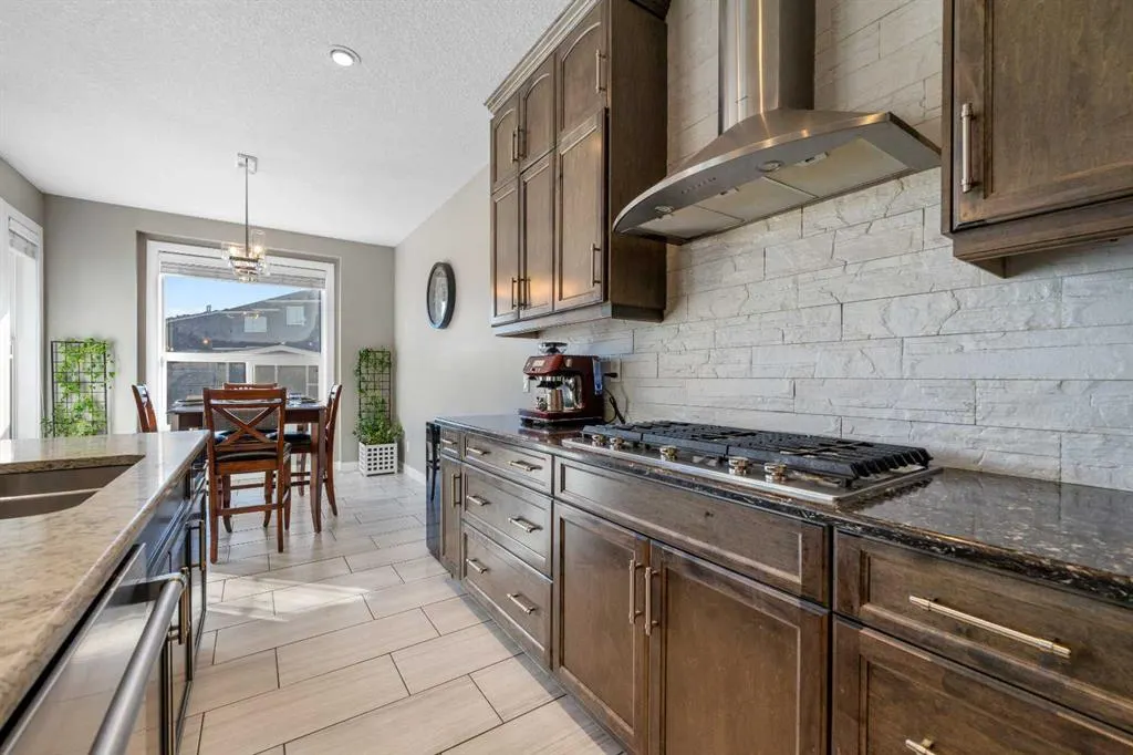 235 Redstone Heights NE