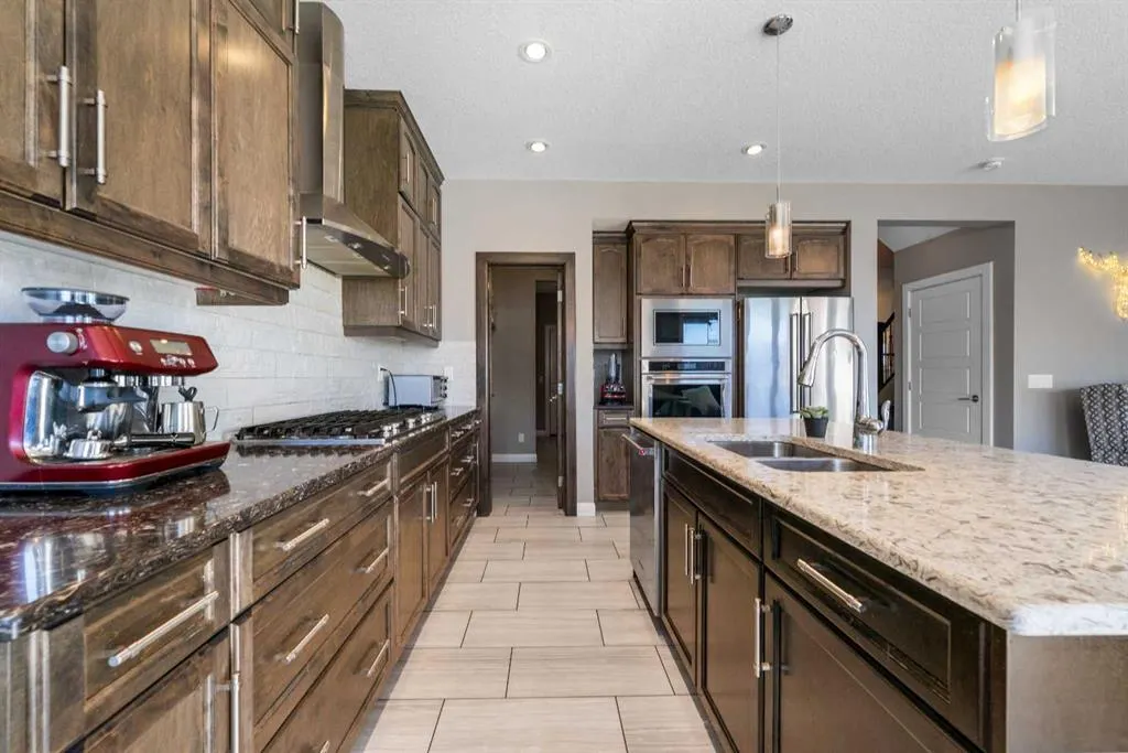 235 Redstone Heights NE