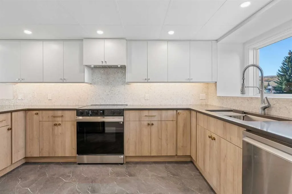 261 Sandringham Road NW