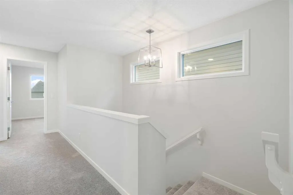680 Buffaloberry Manor SE