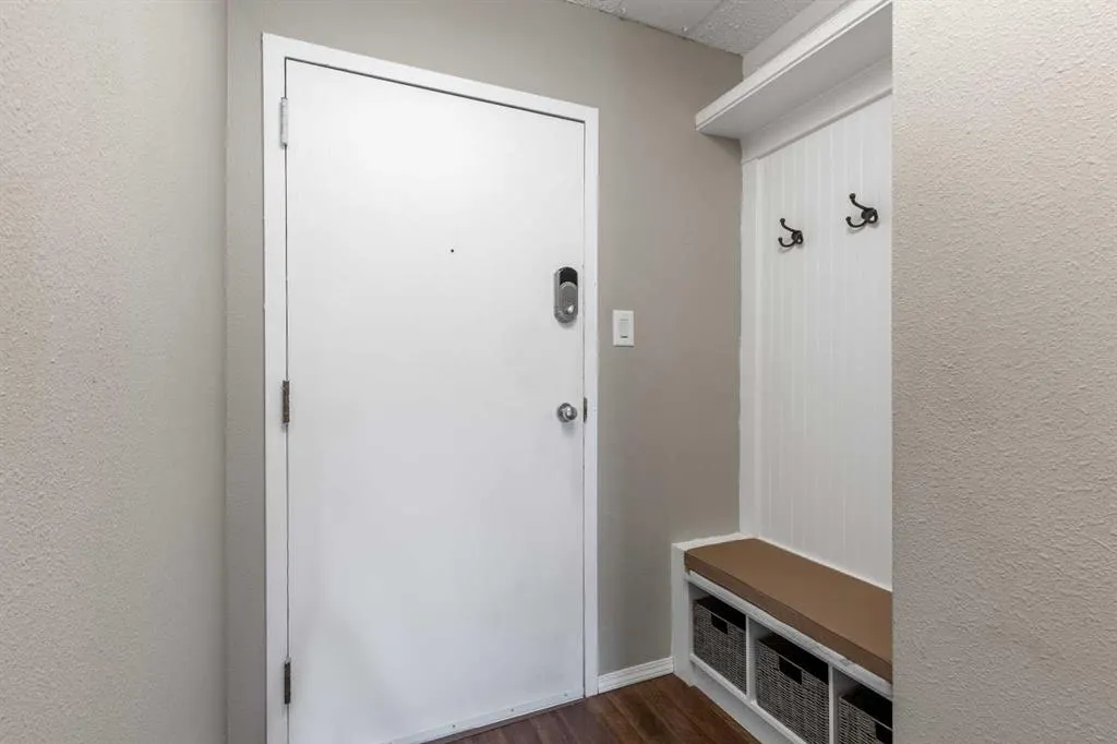 1237 4 Avenue S, #121