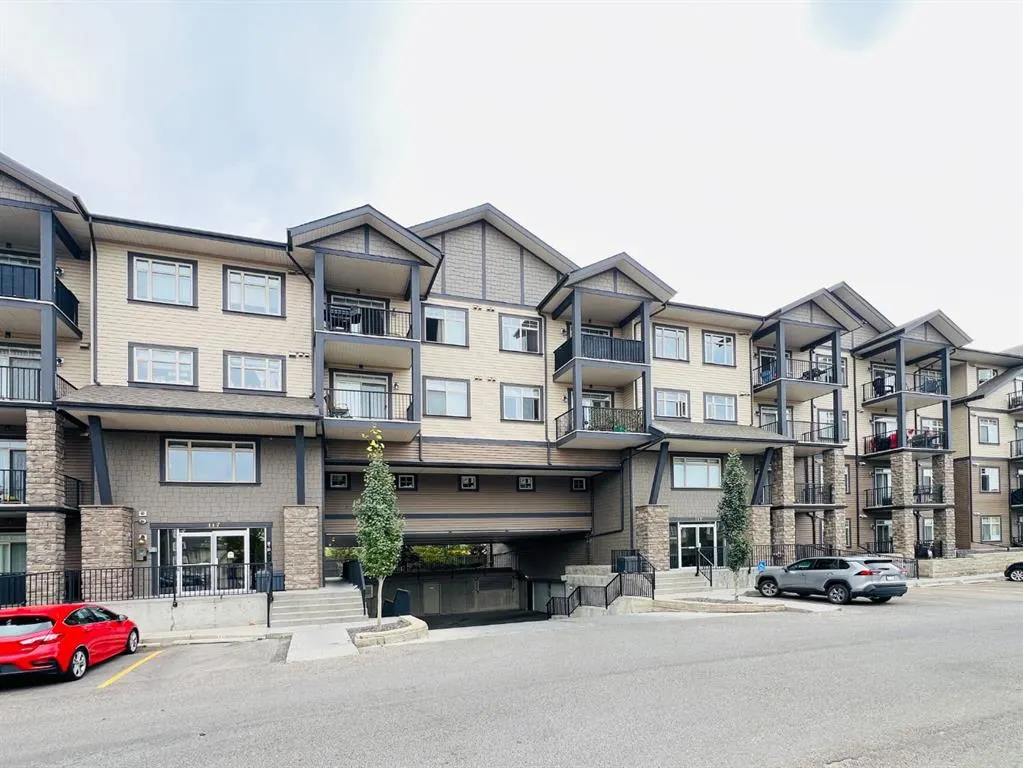 117 Copperpond Common SE, #312