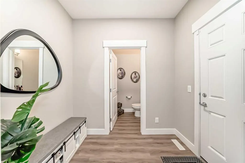 153 Masters Row SE