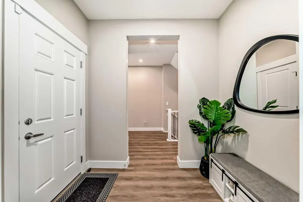 153 Masters Row SE