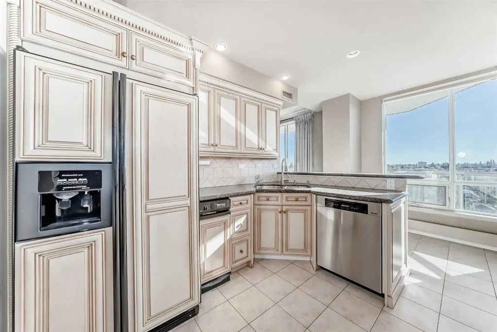 228 26 Avenue SW, #1202