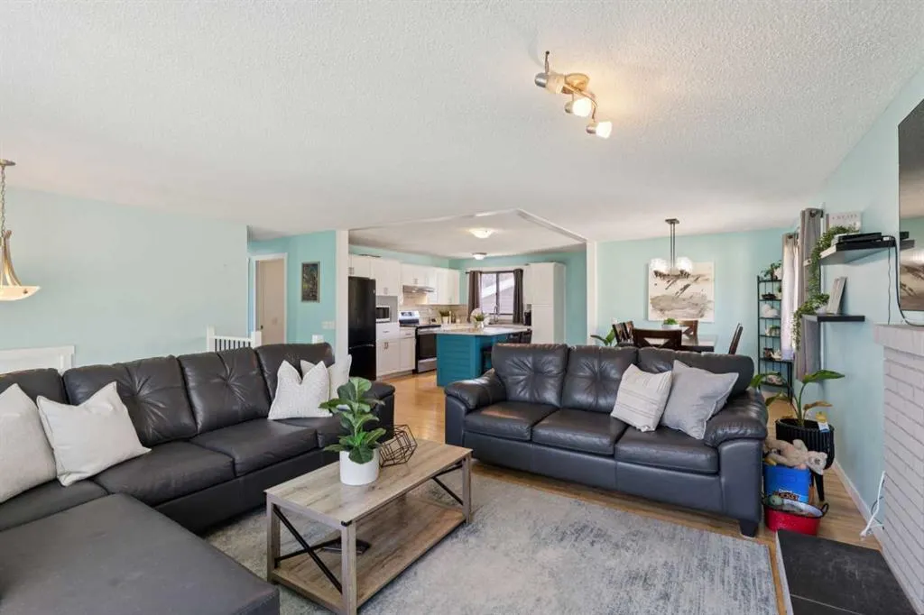 14 Glenhill Crescent