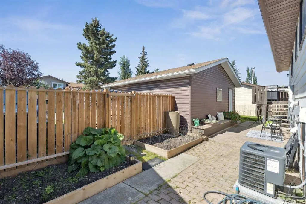 14 Glenhill Crescent