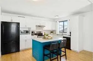 14 Glenhill Crescent