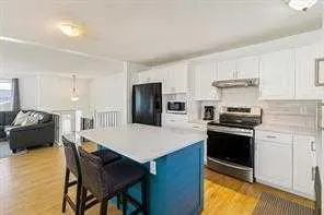 14 Glenhill Crescent