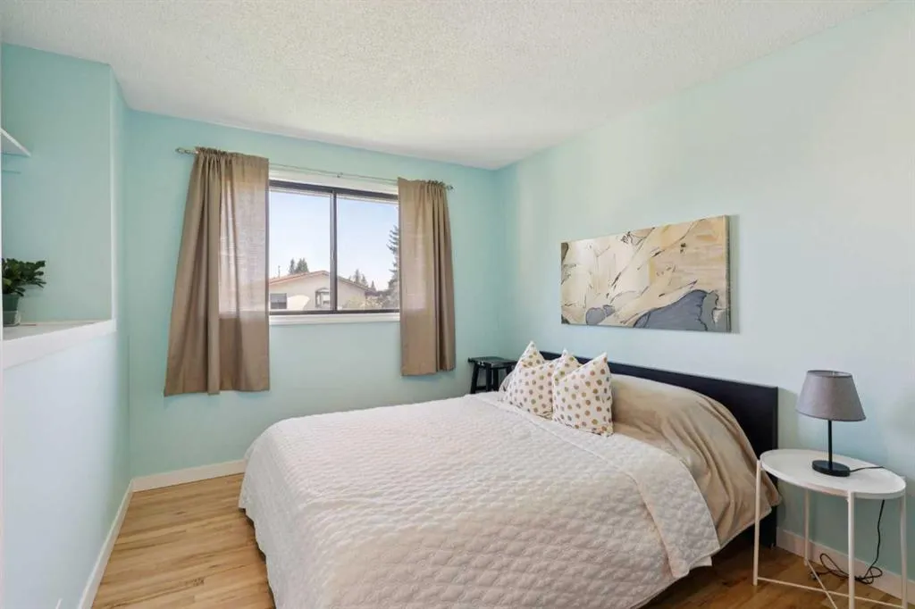 14 Glenhill Crescent