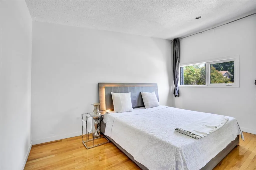 116 Selkirk Drive SW