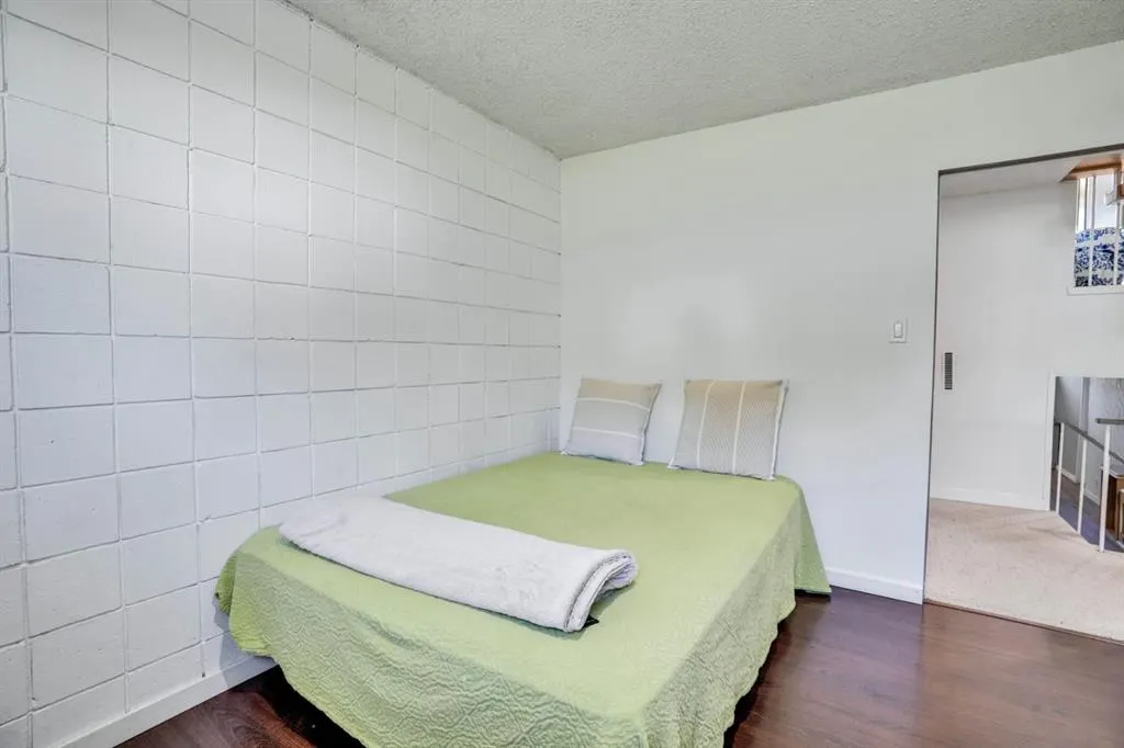 116 Selkirk Drive SW