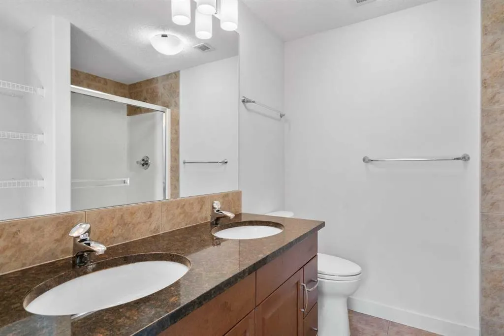 24 Varsity Estates Circle NW, #402