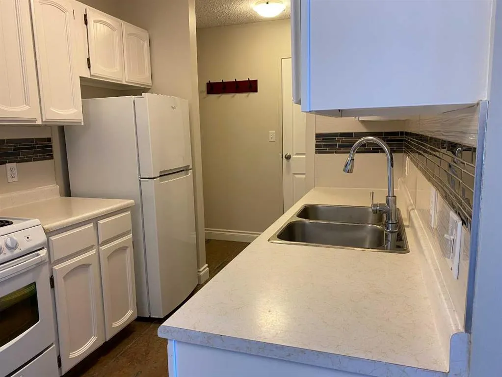 8601 22 Avenue, #411