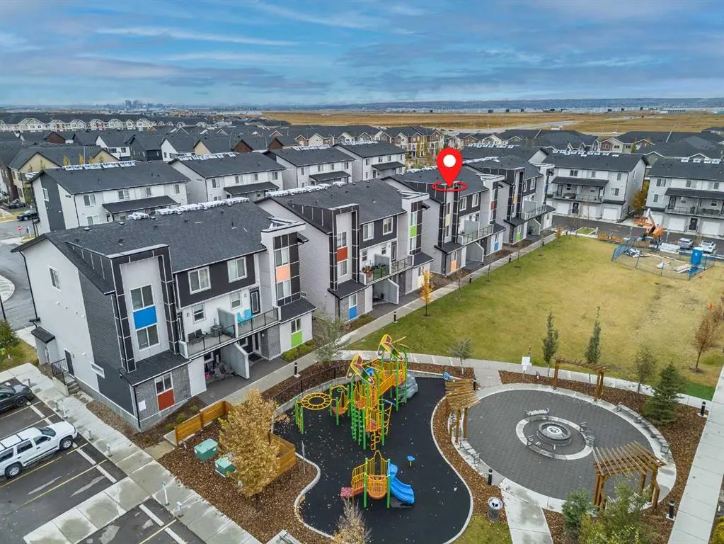 130 Redstone Walk NE, #203