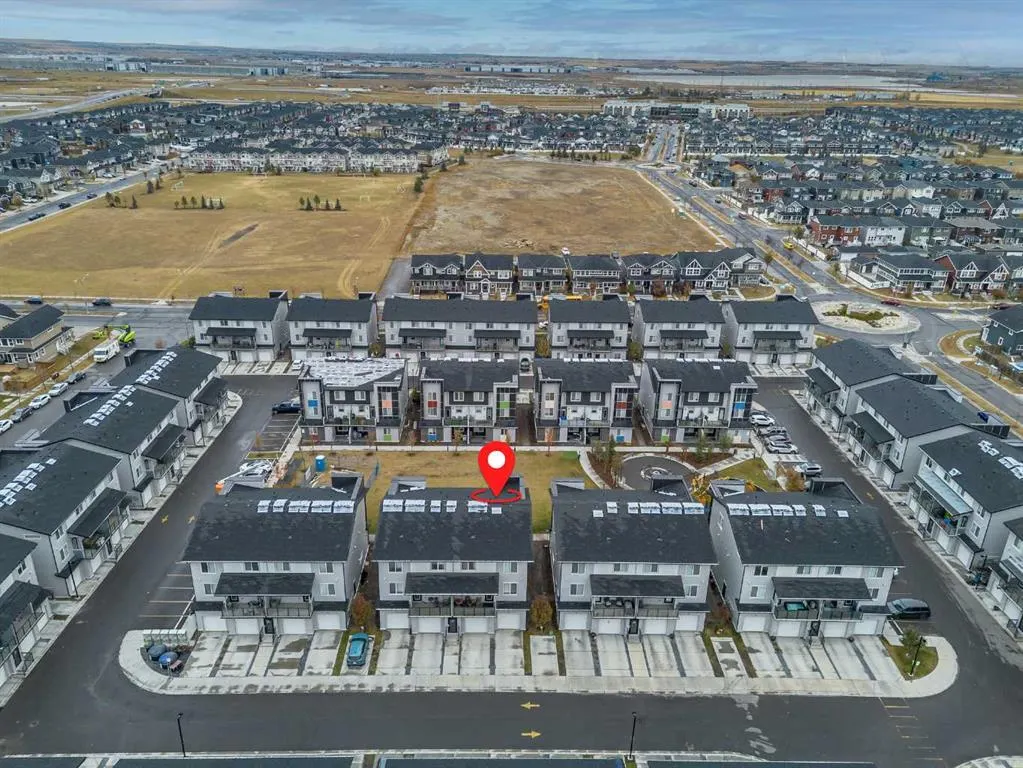 130 Redstone Walk NE, #203