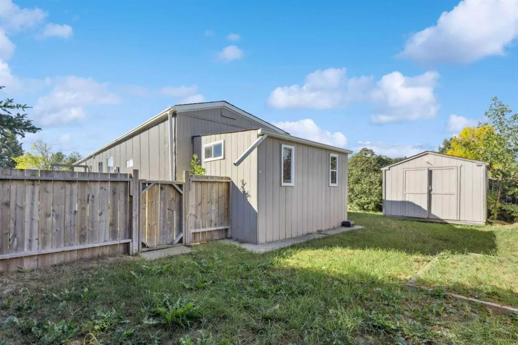 12 Spring Haven Road SE