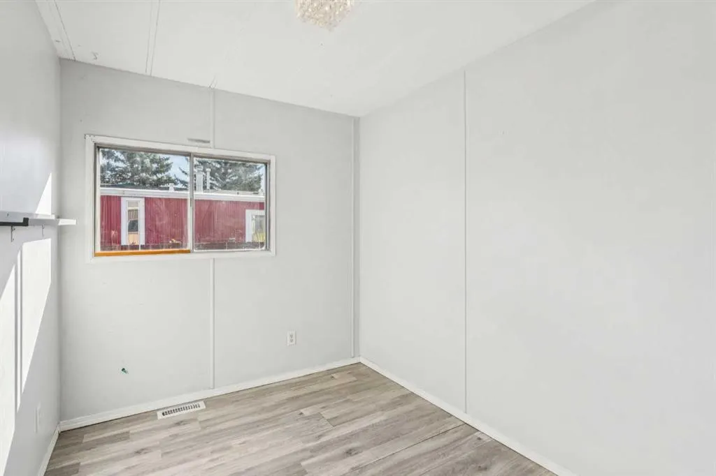 12 Spring Haven Road SE