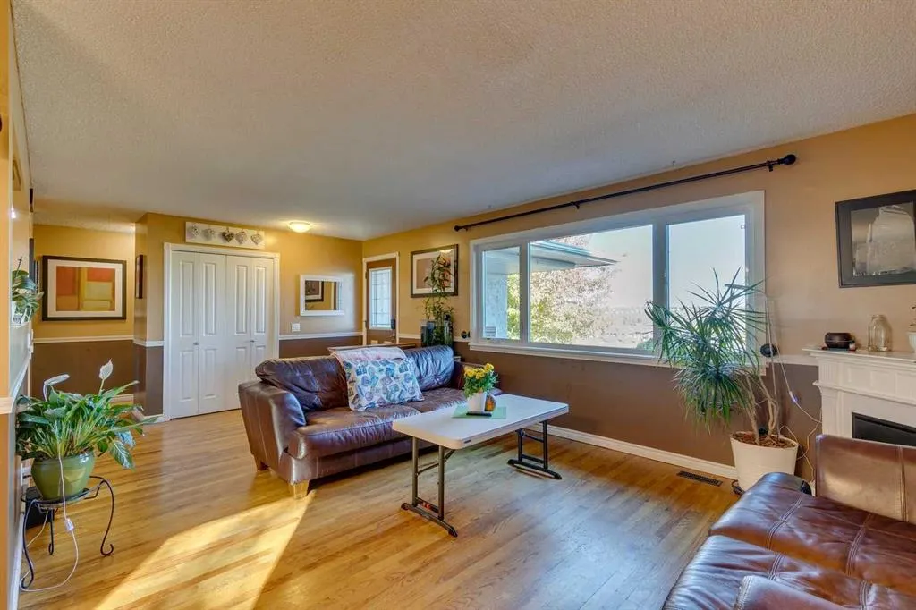 280 Deercliff Road SE
