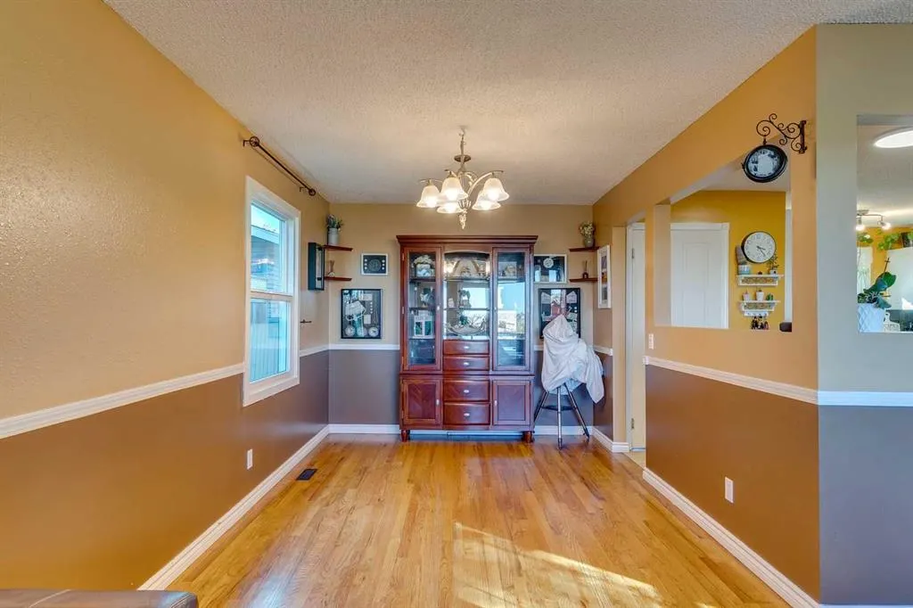 280 Deercliff Road SE