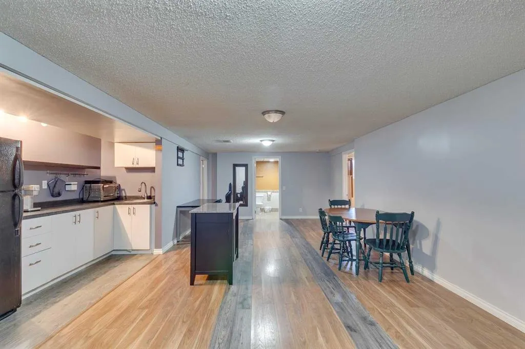 280 Deercliff Road SE