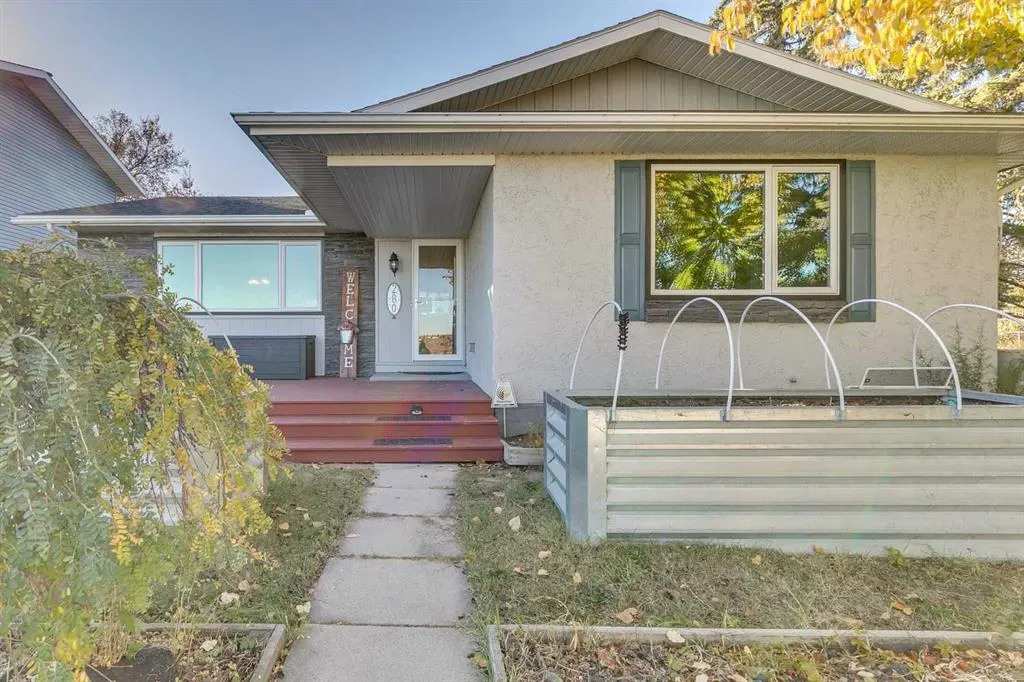 280 Deercliff Road SE