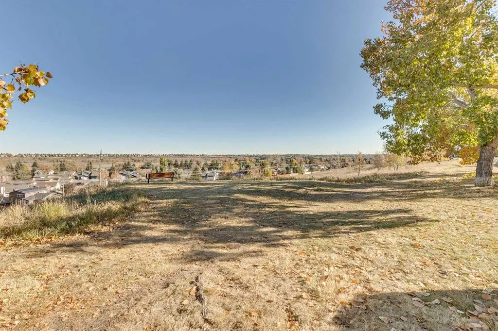 280 Deercliff Road SE