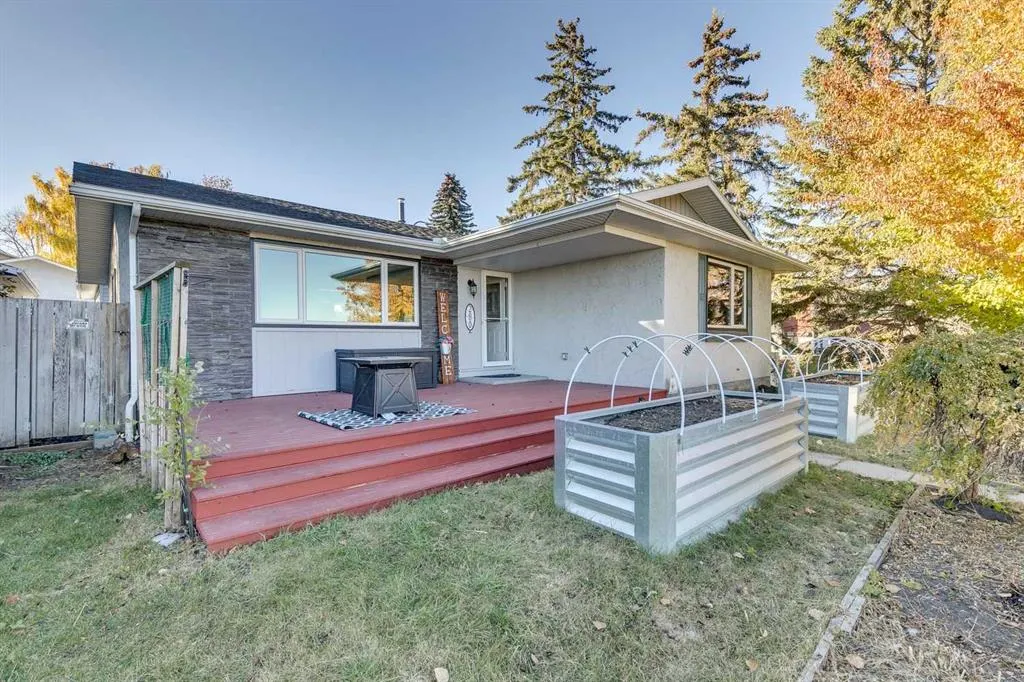 280 Deercliff Road SE