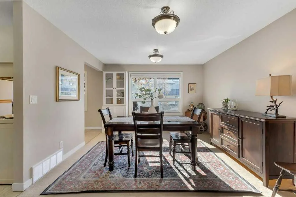 5400 dalhousie Drive NW, #56