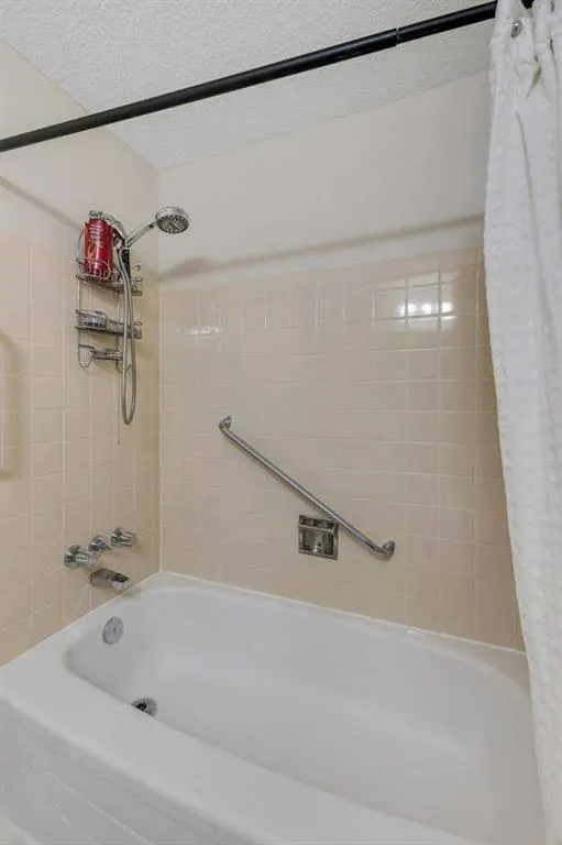 5400 dalhousie Drive NW, #56